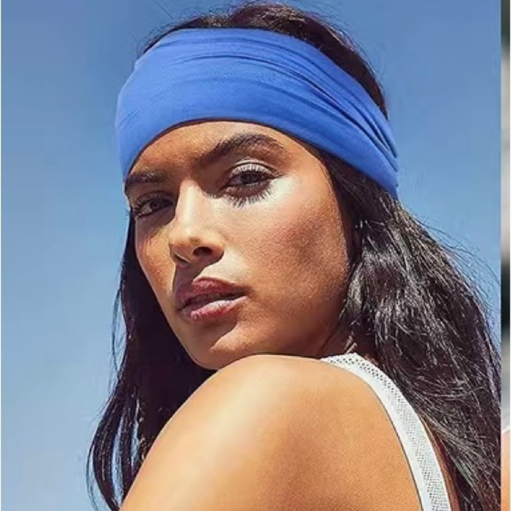 Headband  Wide Knit- Azure Blue NWT